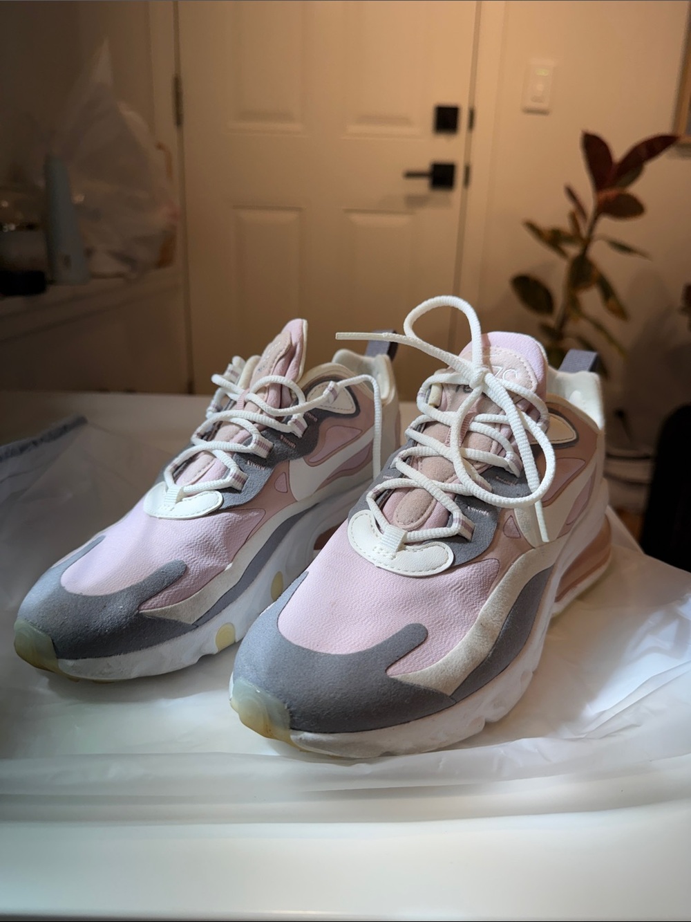 Nike Air Max 270 React Pink Cream Gray Sneakers Women’s Size 6